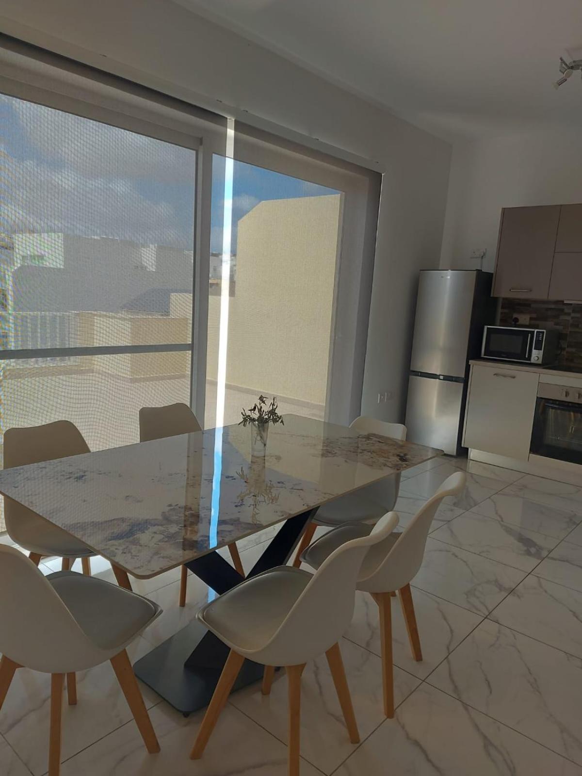 Central Apartment In Swieqi Is-Swieqi Екстериор снимка